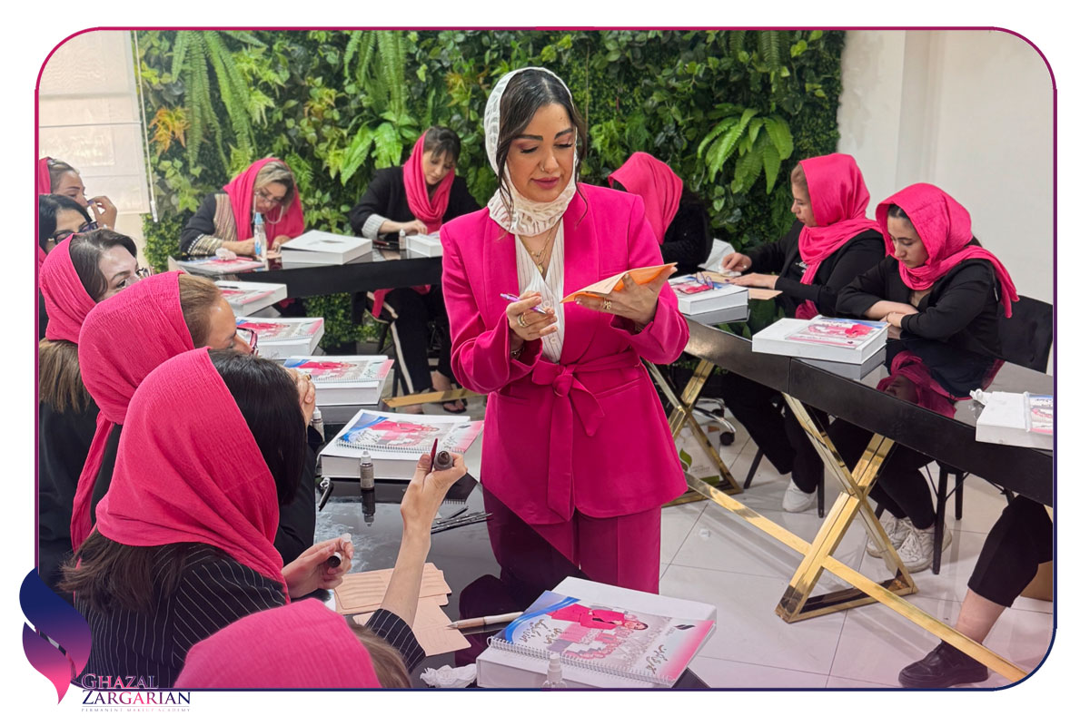 آموزش میکروبلیدینگ آموزش میکروبلیدینگ